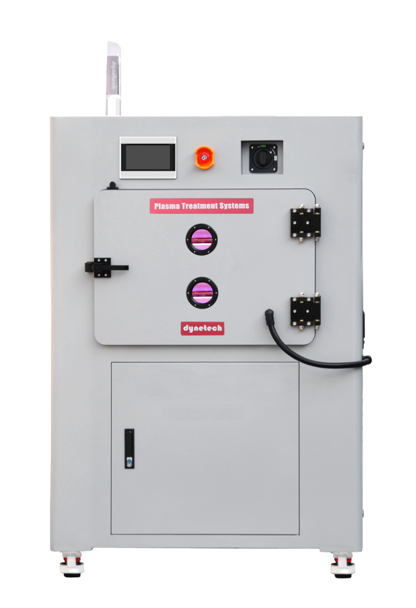 等離子清洗機(jī)常用的氣體包括氧氣、氫氣、氮?dú)夂蜌鍤狻? 氧氣：等離子清洗機(jī)使用氧氣時(shí)，通過電離產(chǎn)生離子體，可對(duì)材料表面進(jìn)行物理轟擊，形成粗糙的表面，同時(shí)高活性的氧離子可與斷鍵后的分子鏈發(fā)生化學(xué)反應(yīng)，形成活性基團(tuán)的親水表面，達(dá)到表面活化的目的。 氫氣：氫氣具有還原性，可以用于去除金屬表面的微氧化層，同時(shí)不會(huì)損壞表面敏感的有機(jī)層。 氮?dú)猓旱獨(dú)怆婋x形成的等離子體可以與一些分子結(jié)構(gòu)發(fā)生關(guān)鍵反應(yīng)，因此它也是一種活性氣體，但與氧氣和氫氣相比，它的粒子相對(duì)較重。 氬氣：氬氣屬于惰性氣體，等離子清洗使用氬氣時(shí)，能夠?qū)Σ牧媳砻姘l(fā)生物理反應(yīng)，清潔和粗化表面，且不會(huì)對(duì)基材產(chǎn)生氧化反應(yīng)，適用于精密金屬元件處理。 具體使用哪種氣體要根據(jù)清洗的用途和實(shí)際情況來決定。